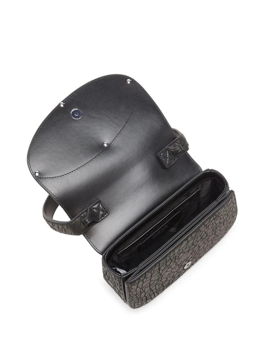 DIESEL 1dr-iconic dry leather shoulder bag 50% di sconto per tempo limitato