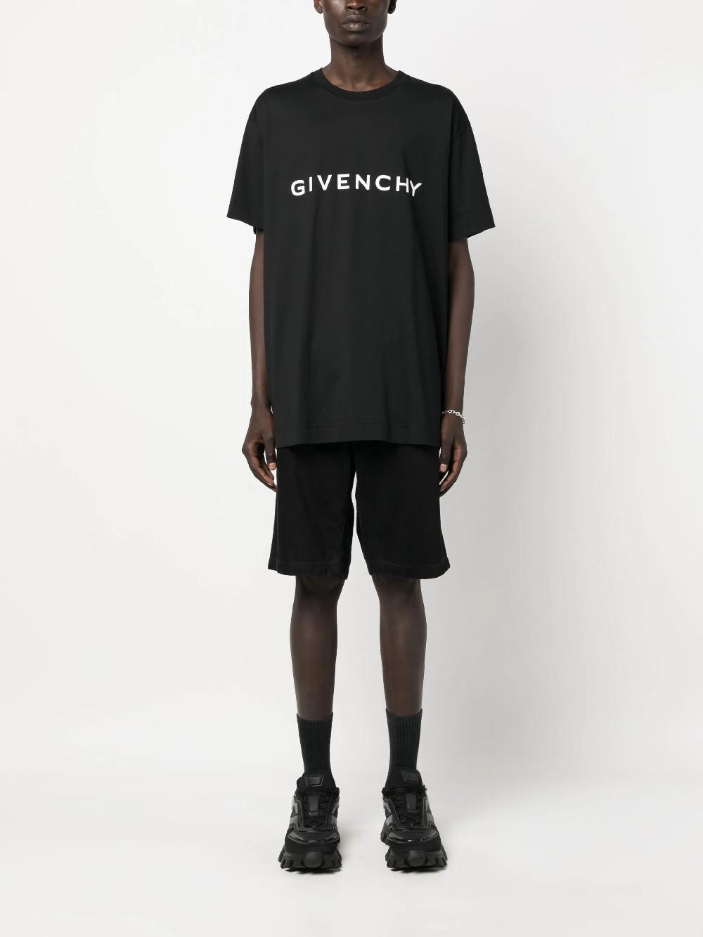 Givenchy Givenchy archetype oversized t-shirt ACQUISTA ORA