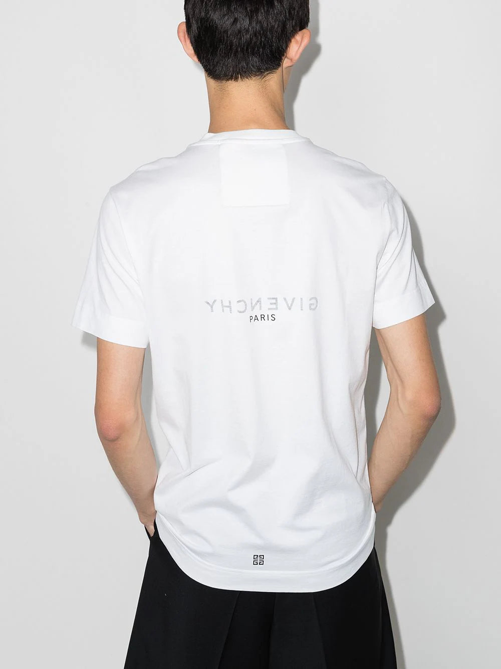 Givenchy Givenchy reverse slim fit t-shirt in cotton Latest stili