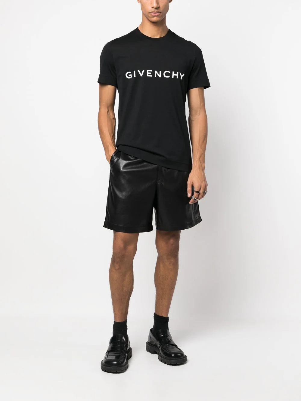 Givenchy Givenchy archetype t-shirt Fino al 65% di sconto