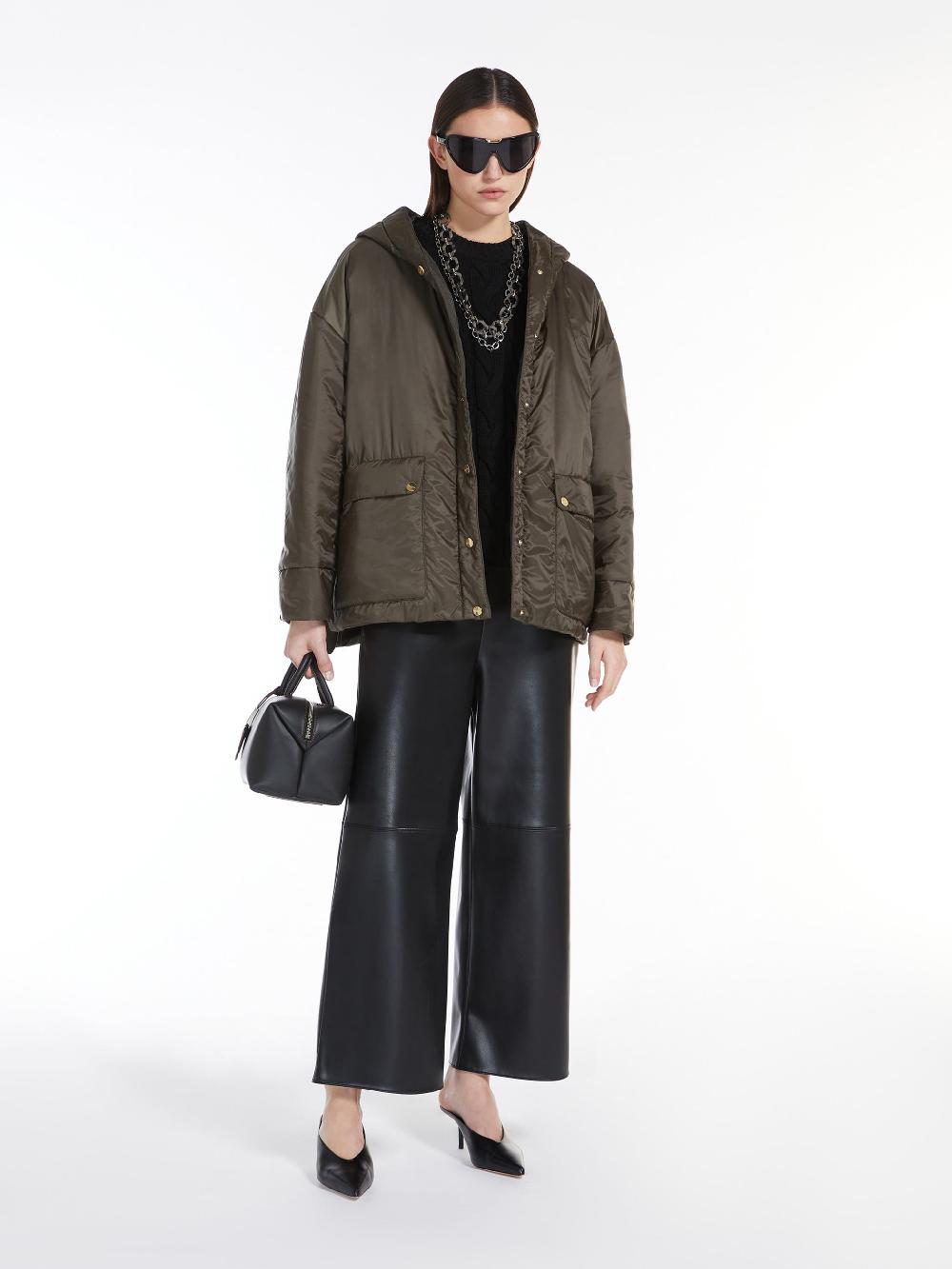 Max Mara Reversible padded canvas jacket Comprare a buon mercato