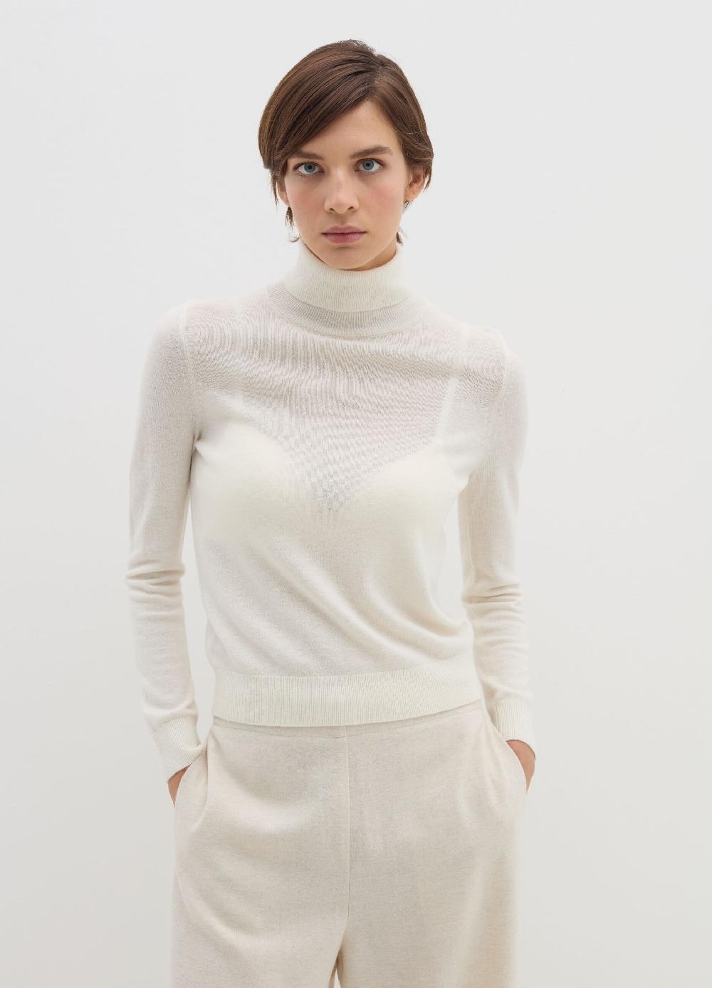 Stefanel Pullover in lana cardata a collo alto Promozione