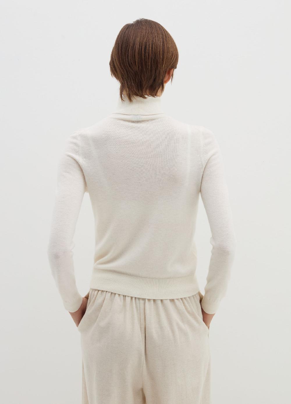 Stefanel Pullover in lana cardata a collo alto Promozione