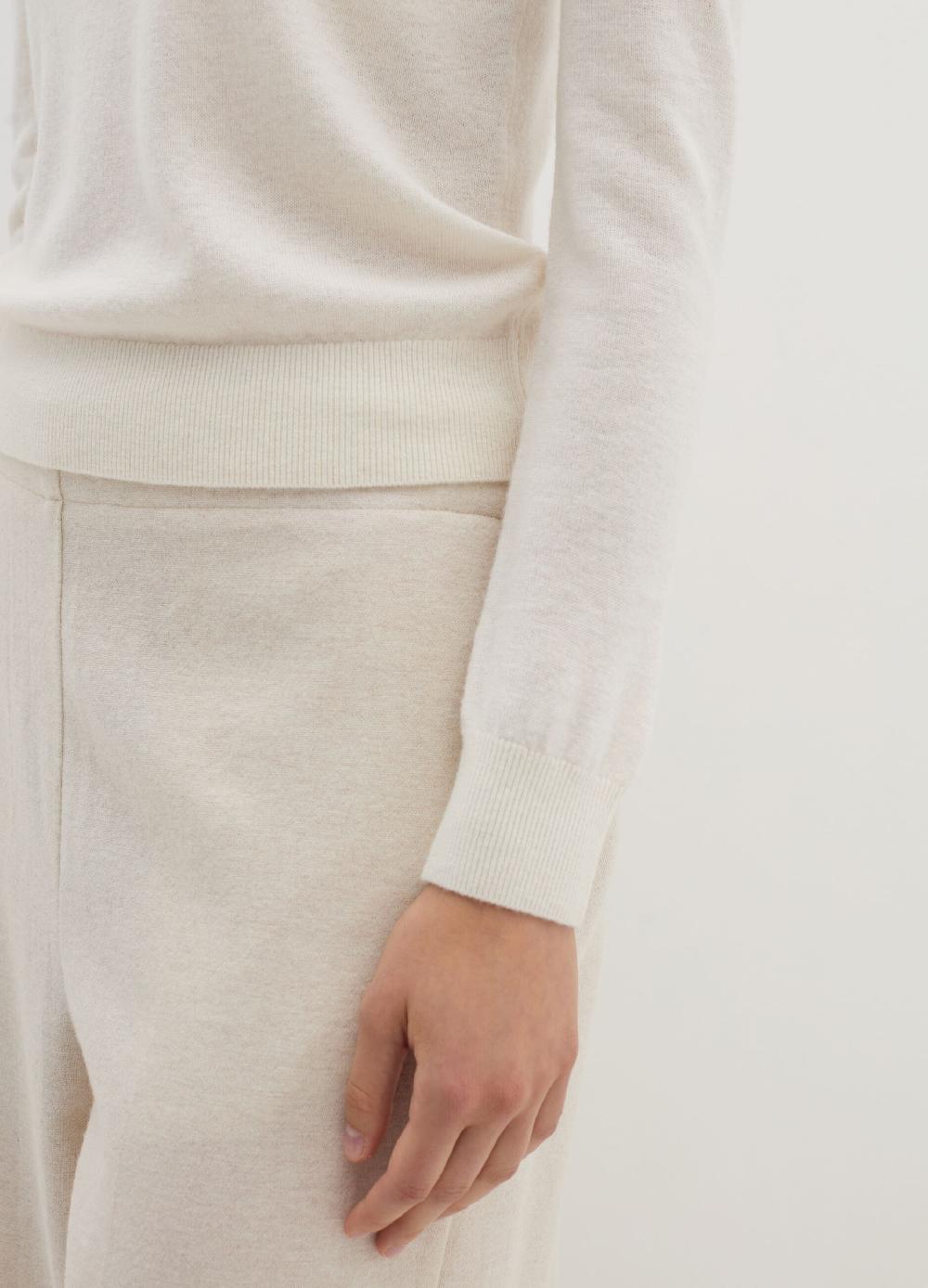 Stefanel Pullover in lana cardata a collo alto Promozione