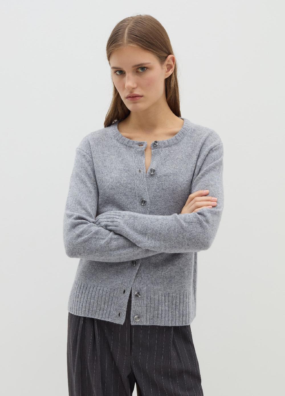 Stefanel Cardigan girocollo in lana cardata Pezzi Unici