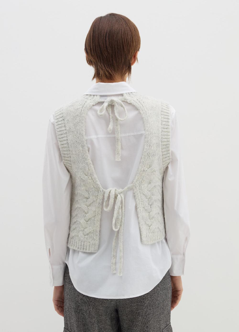Stefanel Gilet chiuso con laccetti Sottocosto