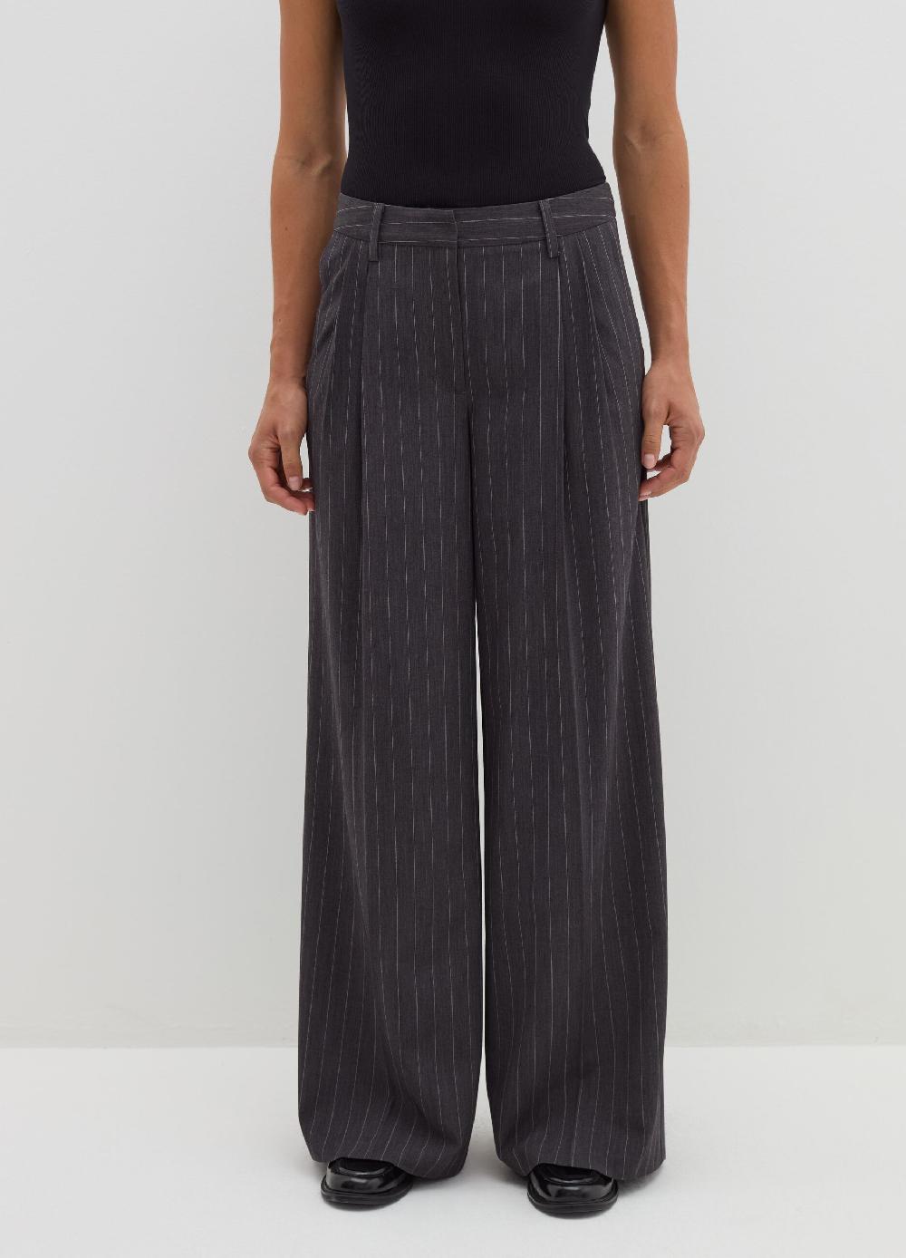 Stefanel Pantalone slouchy fit con pinces Italia