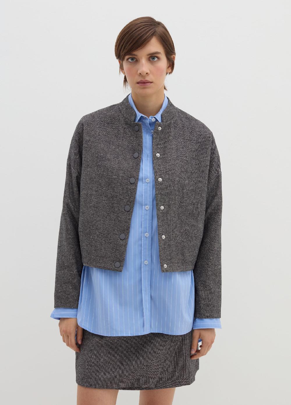 Stefanel Giacca corta in tweed con bottoni Saldi Di Fabbrica