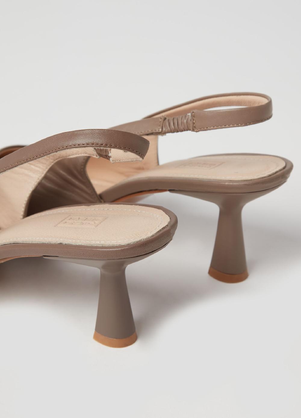 Stefanel Slingback a punta in pelle Fino Al -60%
