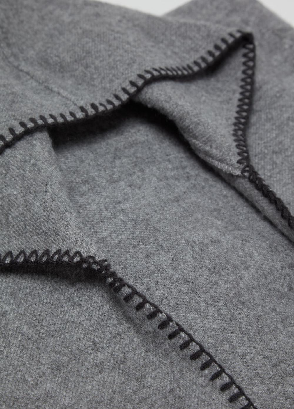 Stefanel Poncho aperto con cappuccio Vendita