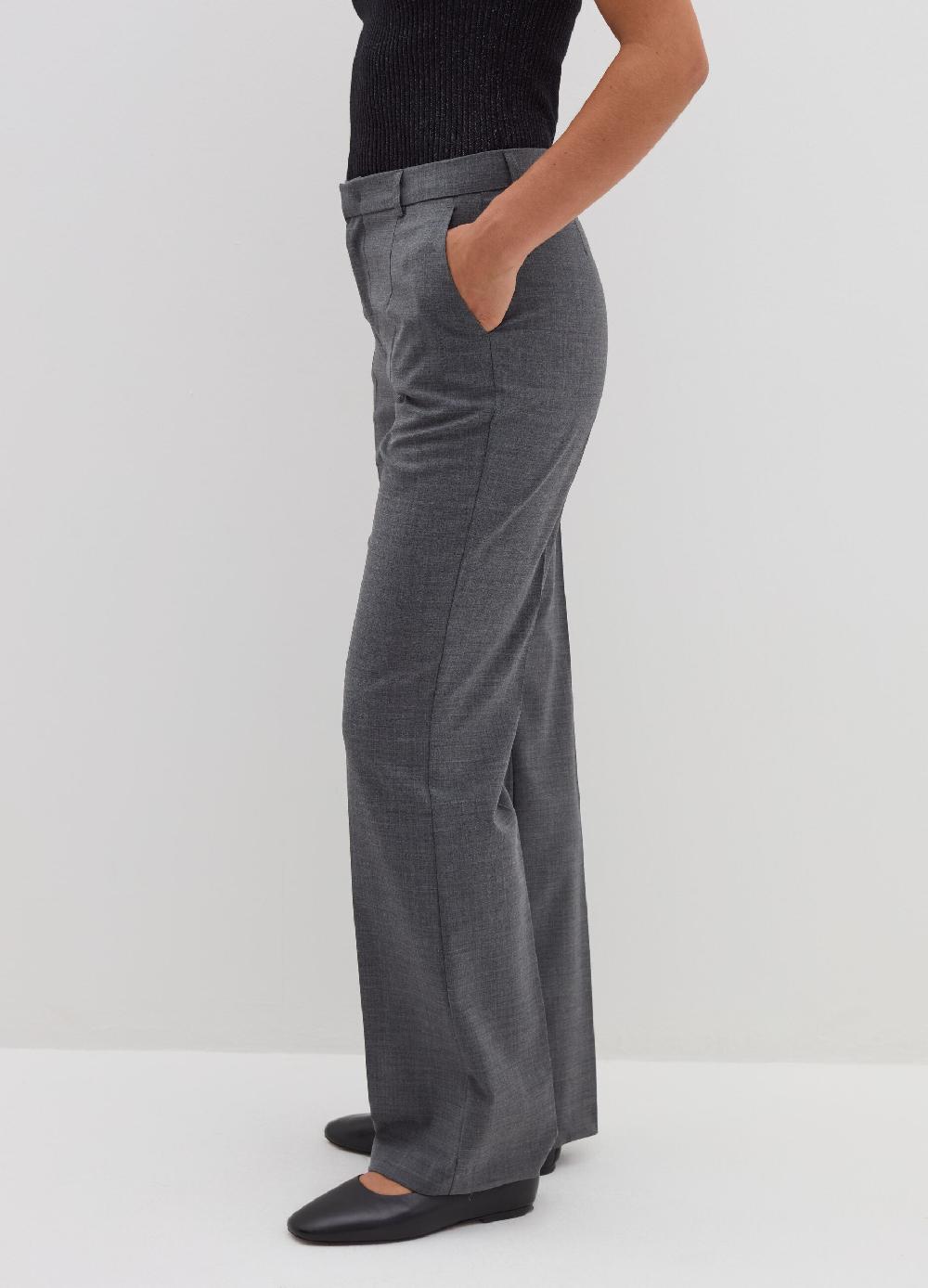 Stefanel Pantalone straight fit in fresco lana Novità