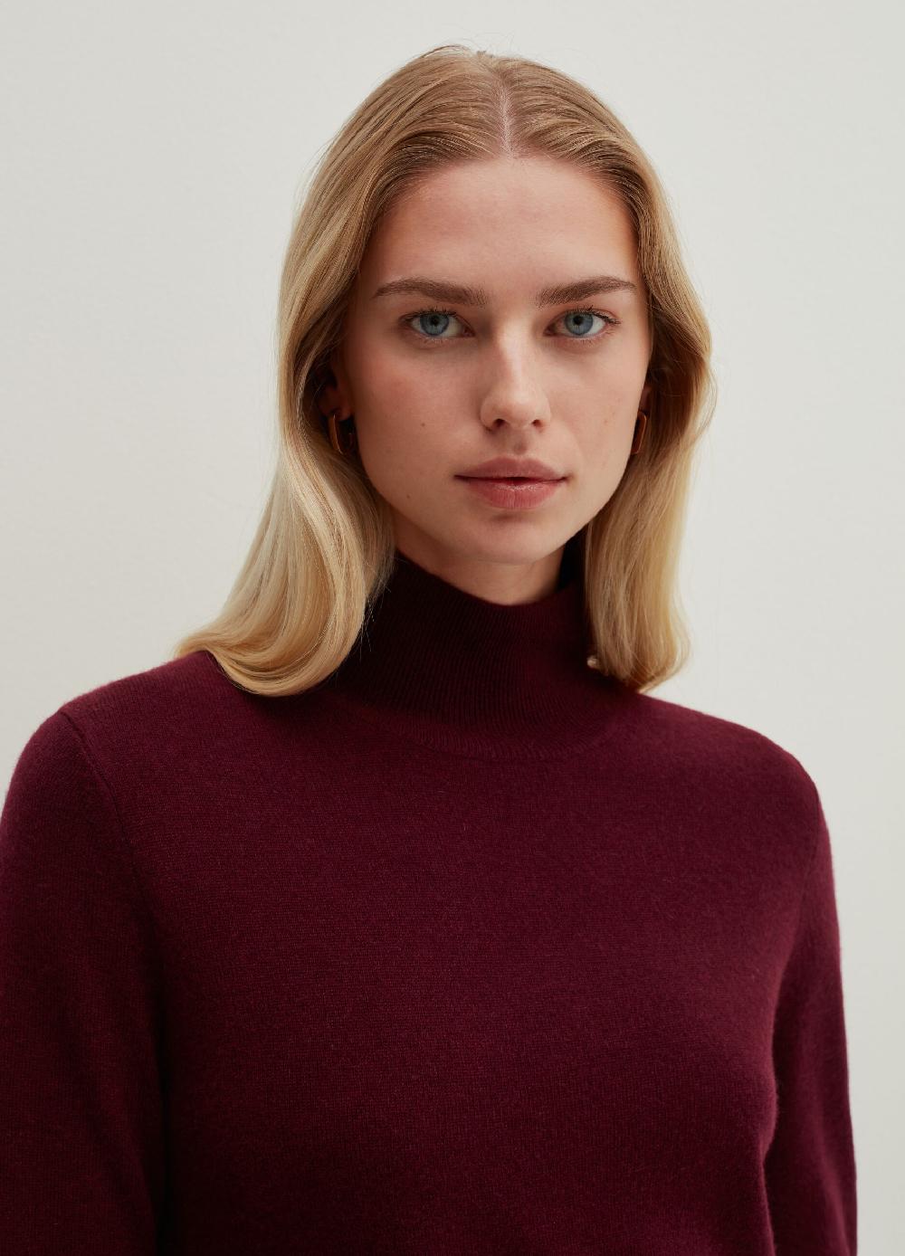 Stefanel Pullover in cashmere a collo alto In Linea
