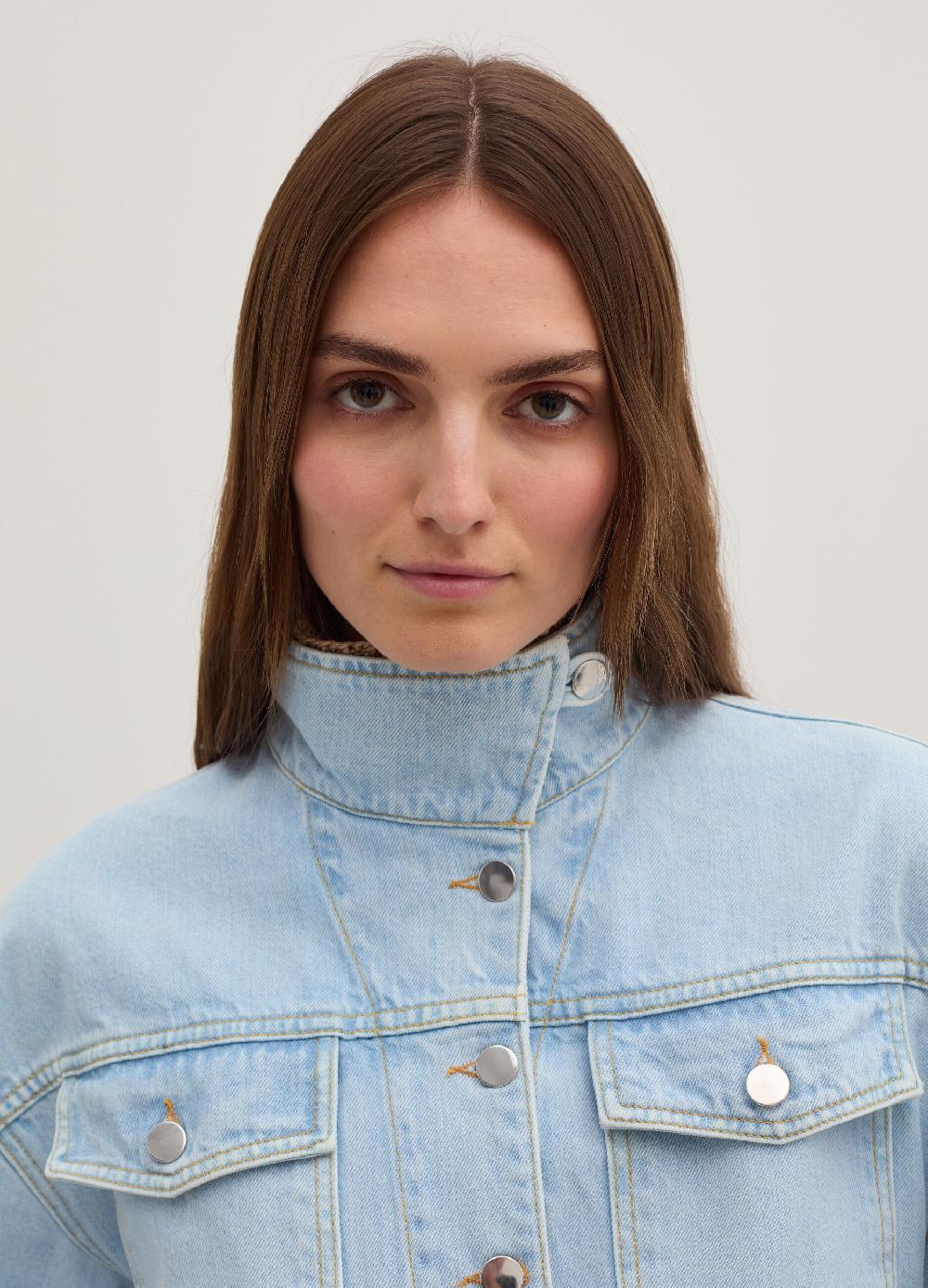 Stefanel Giubbino corto over in denim a collo alto Offerta San Valentino