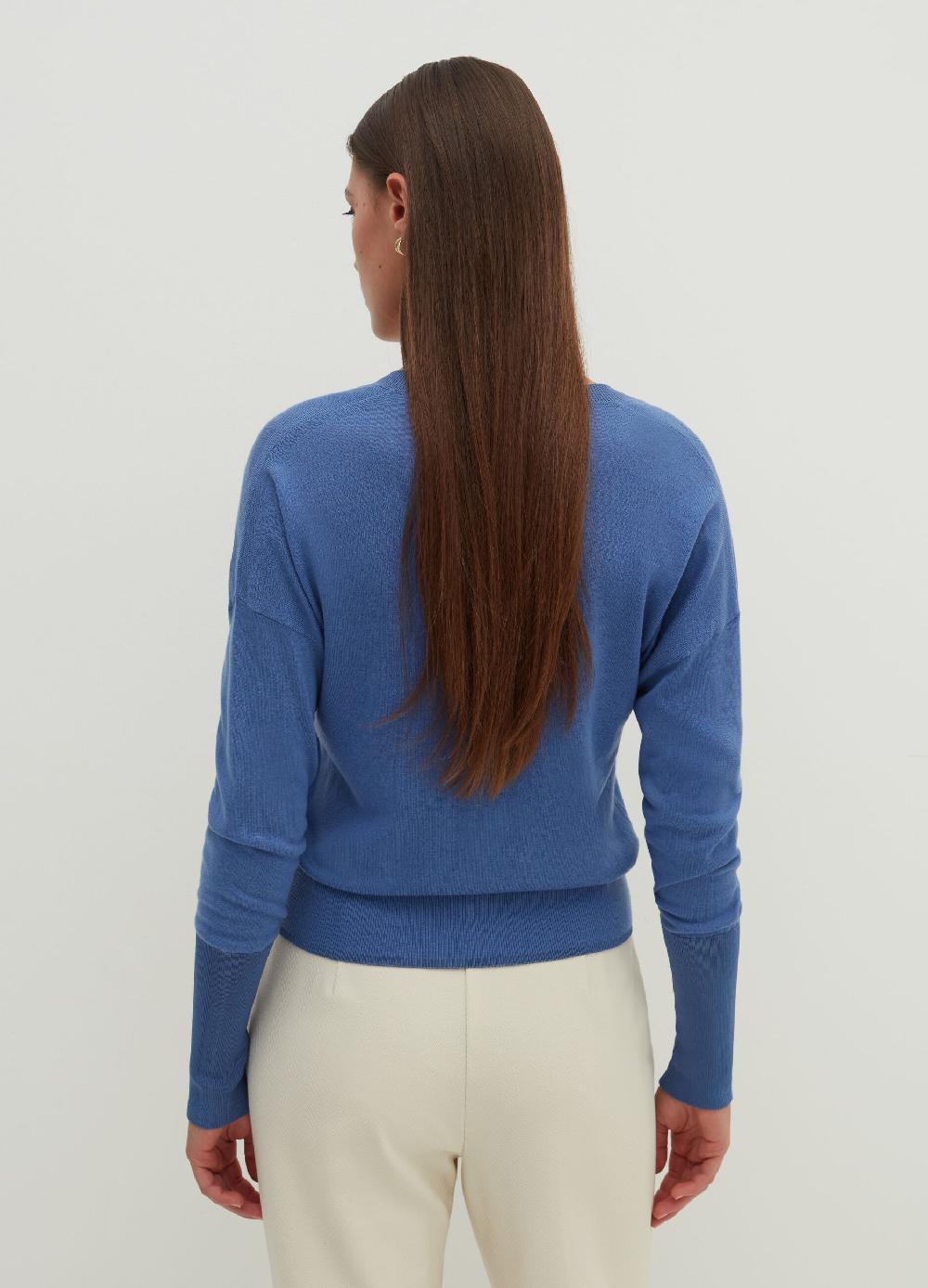 Stefanel Pullover in lana e seta con scollo a V Offerta
