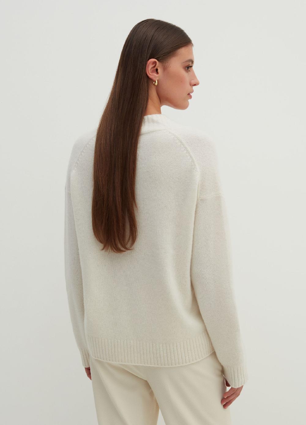 Stefanel Pullover in cashmere con scollo a V Offerte stagionali