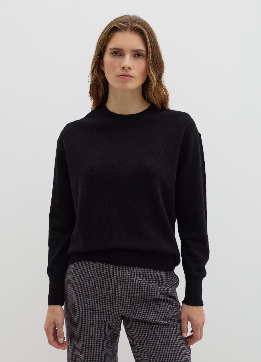 Stefanel Pullover girocollo in lana cardata Sconto