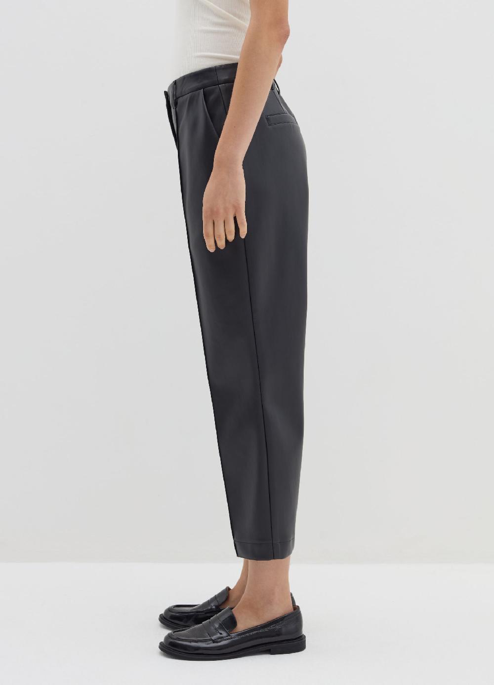 Stefanel Pantalone cropped a sigaretta effetto lucido In Saldo