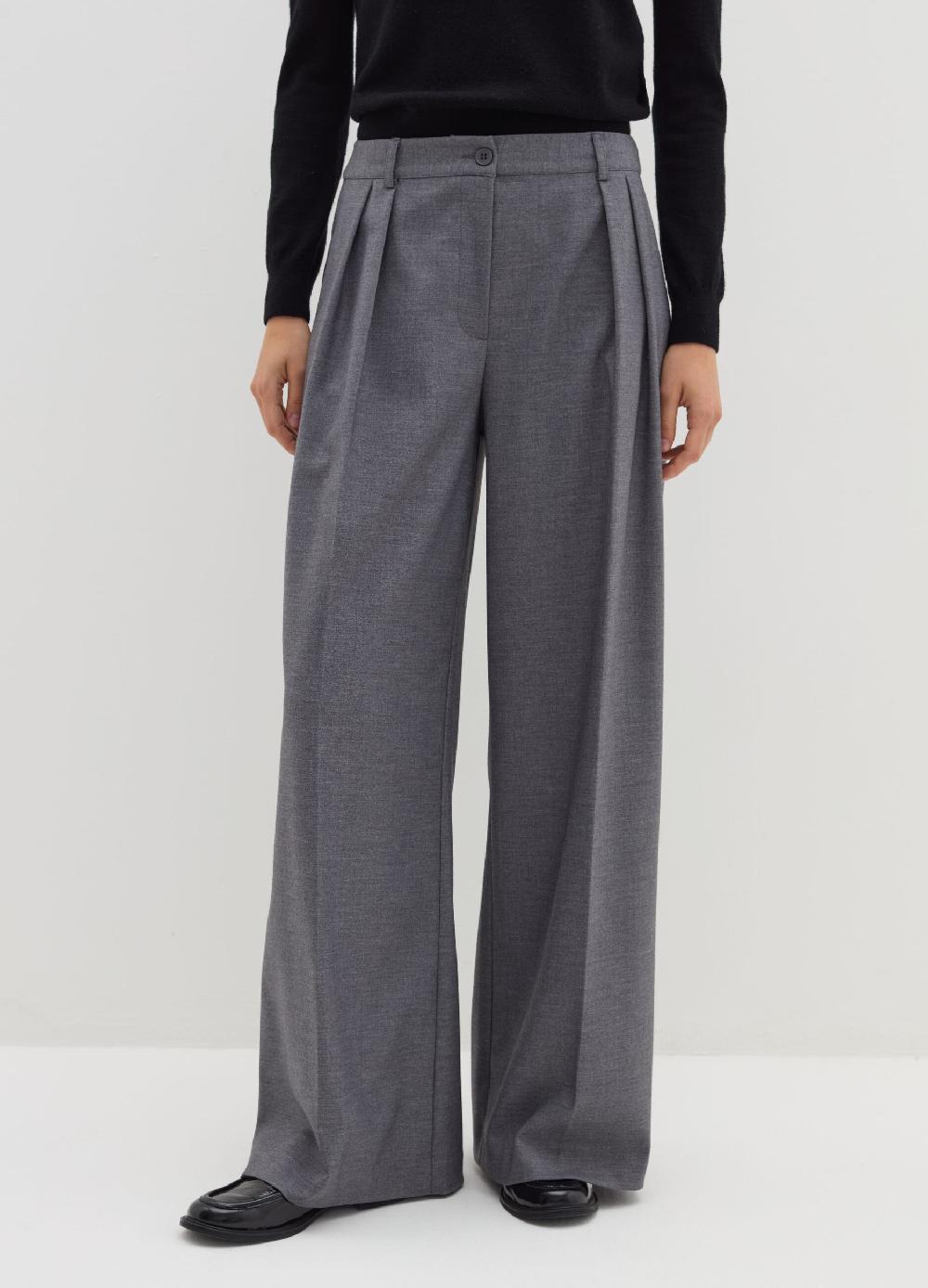 Stefanel Pantalone loose fit con pinces Sconto di tempo limitato
