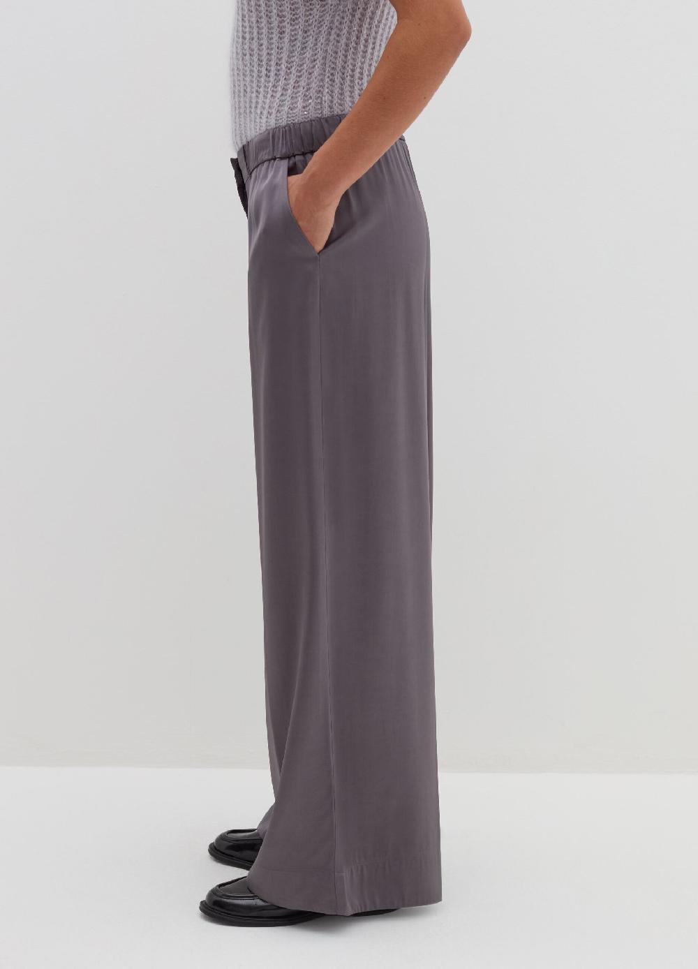 Stefanel Pantalone fluido pigiama in viscosa satin Offerta per la Festa della Mamma