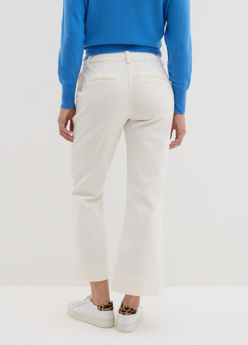 Stefanel Pantalone flare fit in corduroy 50% di sconto con spedizione gratuita