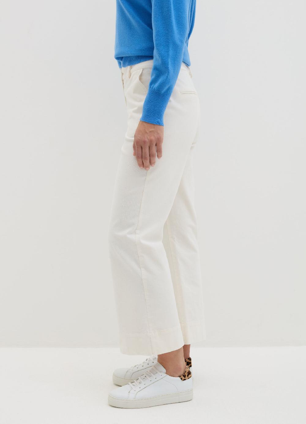 Stefanel Pantalone flare fit in corduroy 50% di sconto con spedizione gratuita
