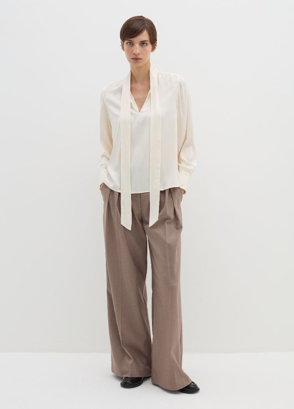 Stefanel Camicia con foulard e fiocco In Vendita