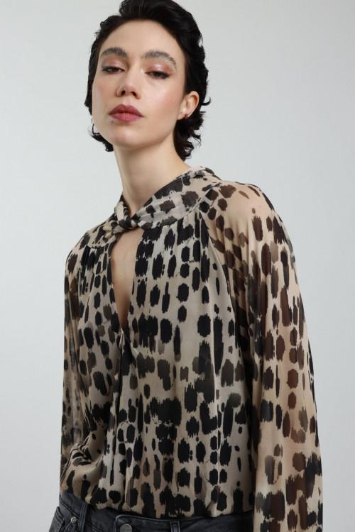 Susy Mix Blusa Cut-Out in Fantasia ACQUISTA ORA