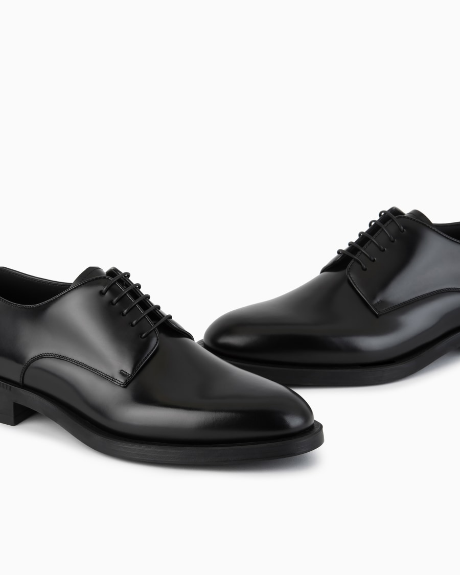The world of armani DERBY IN PELLE Offerta
