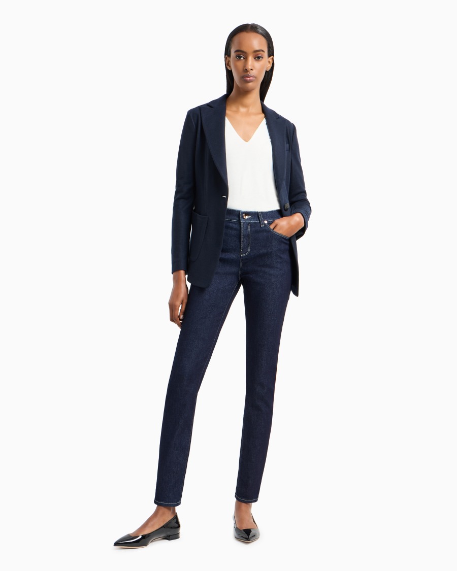 The world of armani TOP CON SCOLLO A V In Linea