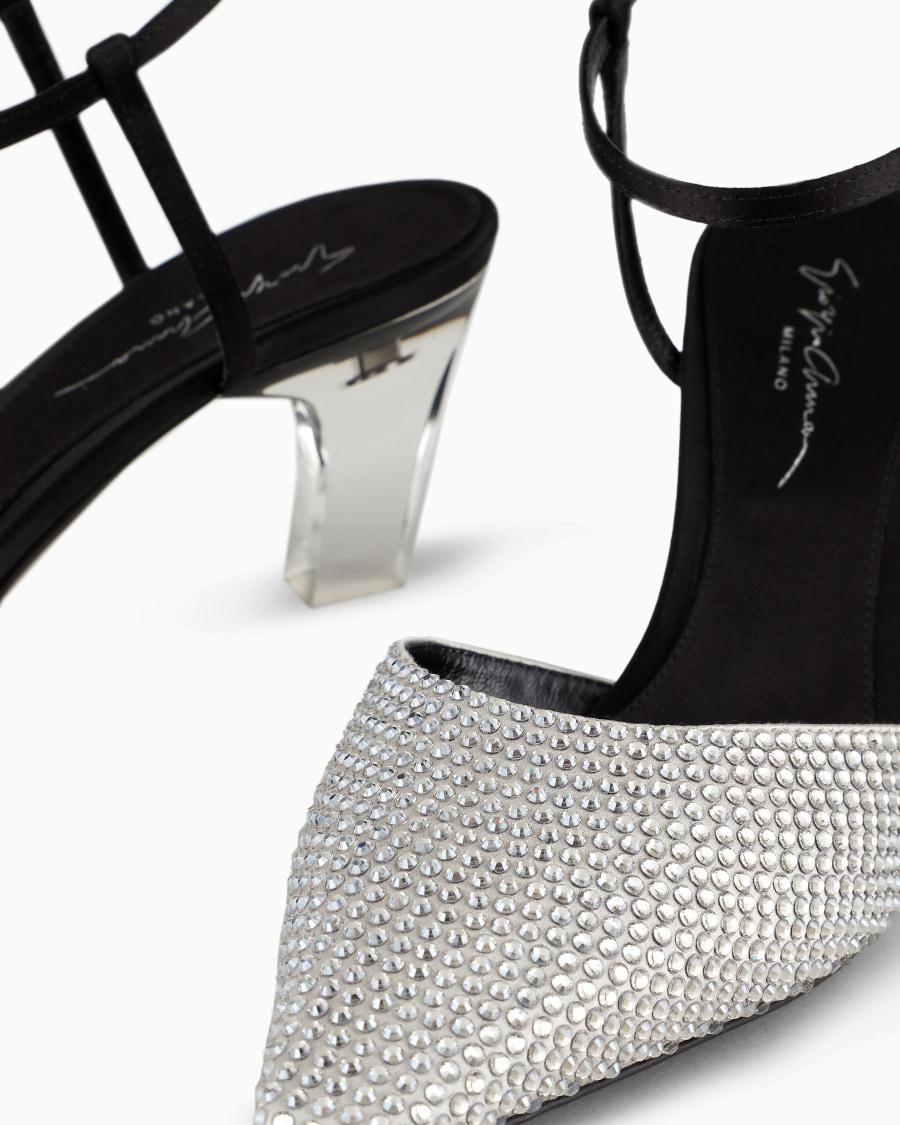 The world of armani DÉCOLLETÉ CON CINTURINO IN RASO E STRASS Sconto