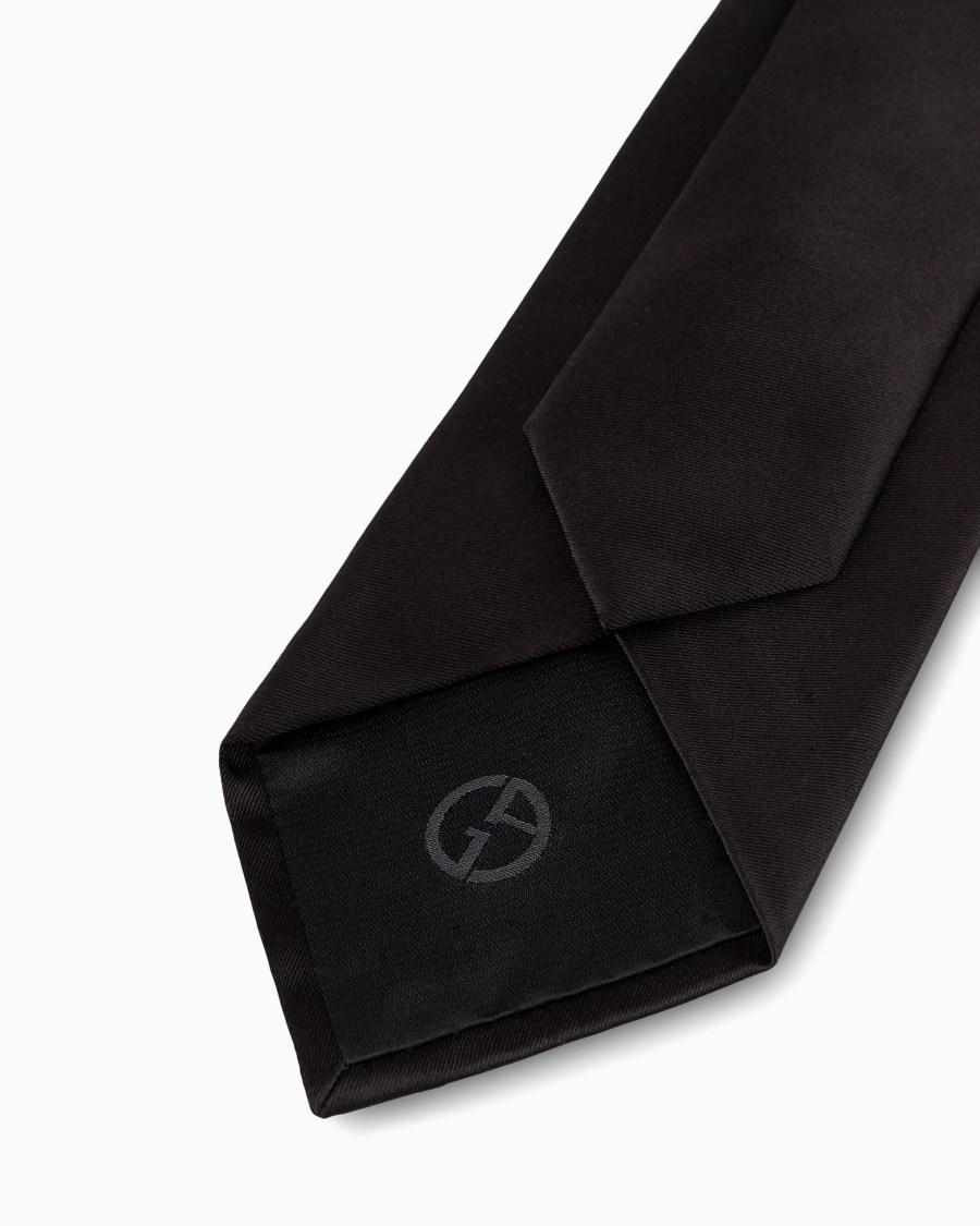 The world of armani CRAVATTA IN PURA SETA Limitato a 3 giorni