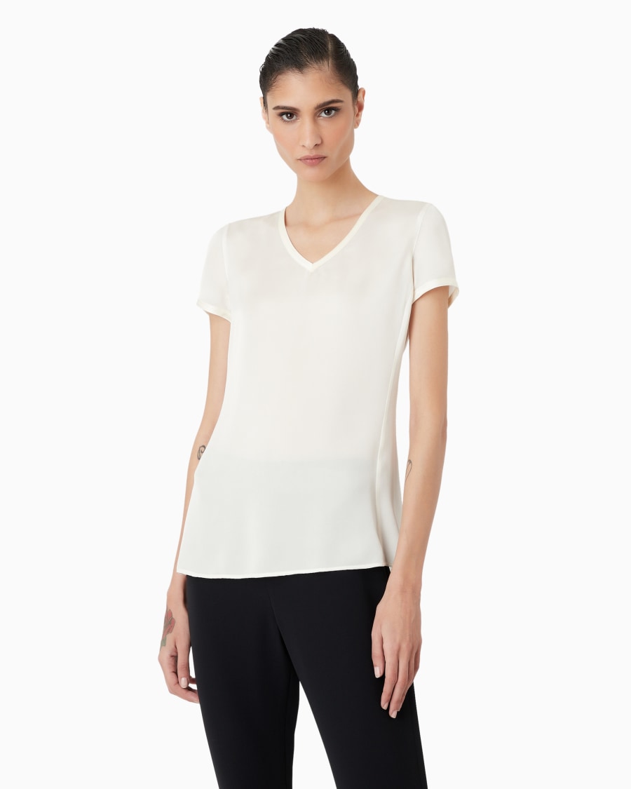 The world of armani BLUSA IN CHARMEUSE DI SETA CON SCOLLO A V Outlet