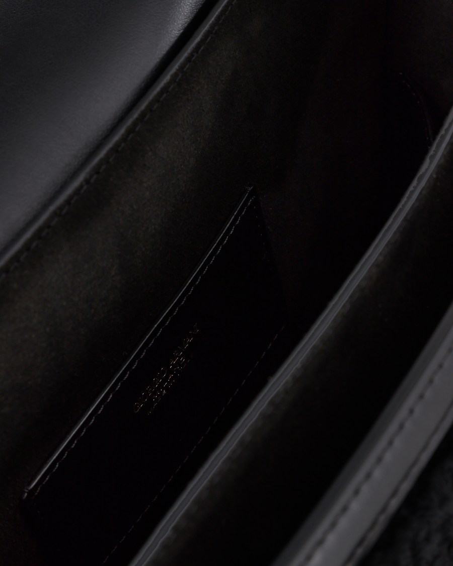 The world of armani GIORGIO ARMANI NEVE BORSA A SPALLA GRANDE IN SHERLING E E PELLE Saldi Di Fabbrica