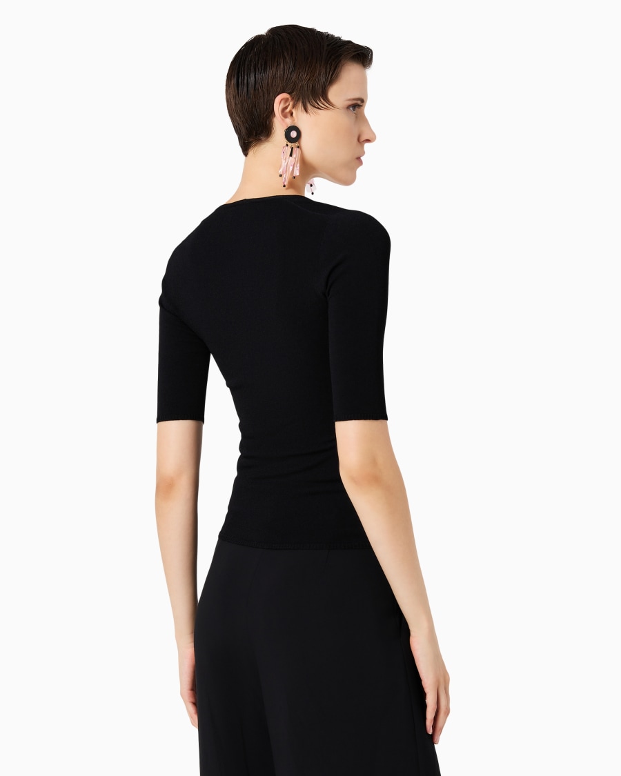 The world of armani MAGLIA GIROCOLLO IN MISTO VISCOSA E LANA JACQUARD Affare Del Giorno