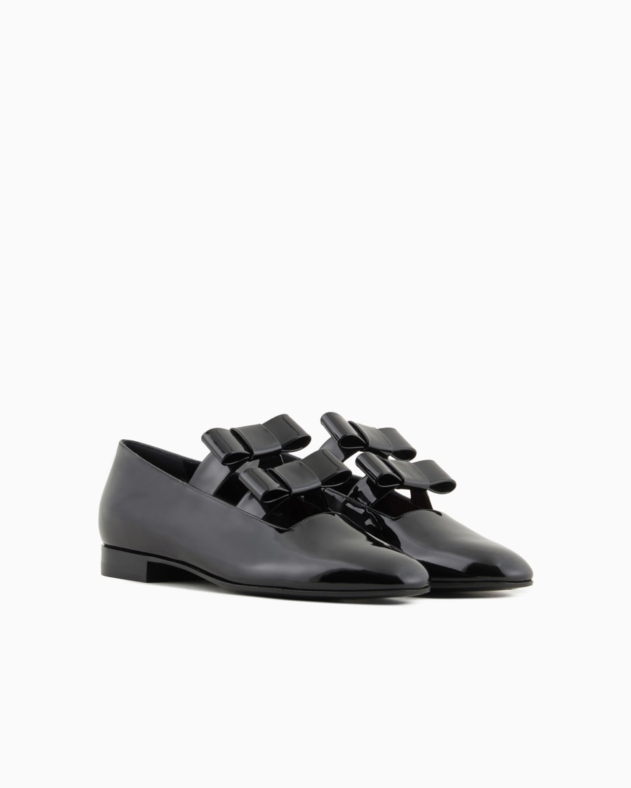 The world of armani BALLERINE IN VERNICE CON DETTAGLIO FIOCCHI Offerta settimanale