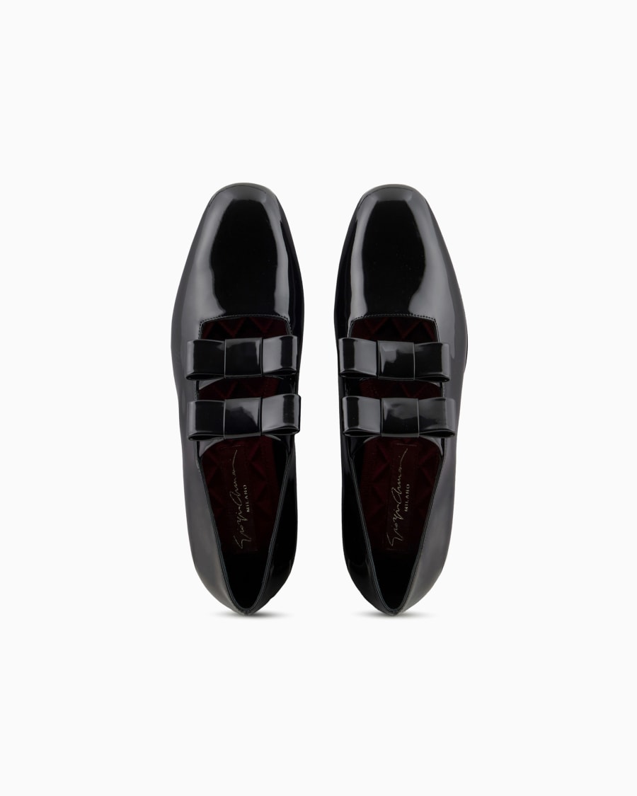 The world of armani BALLERINE IN VERNICE CON DETTAGLIO FIOCCHI Offerta settimanale