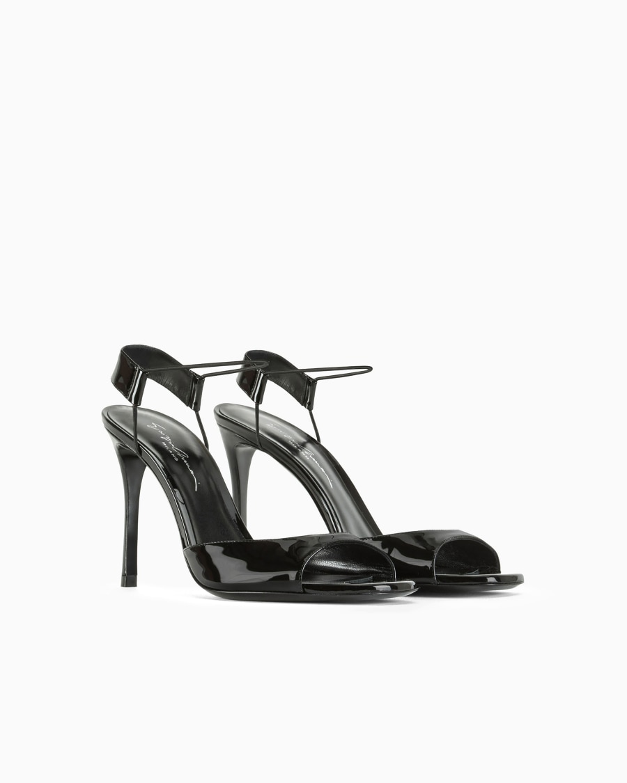 The world of armani SANDALI CON TACCO IN VERNICE Black Friday