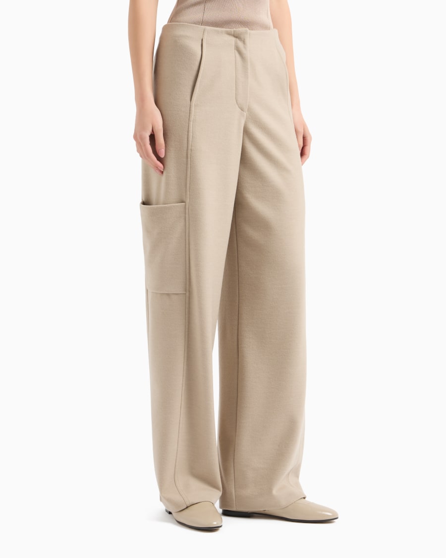 The world of armani PANTALONI CASUAL Qualità Garantita