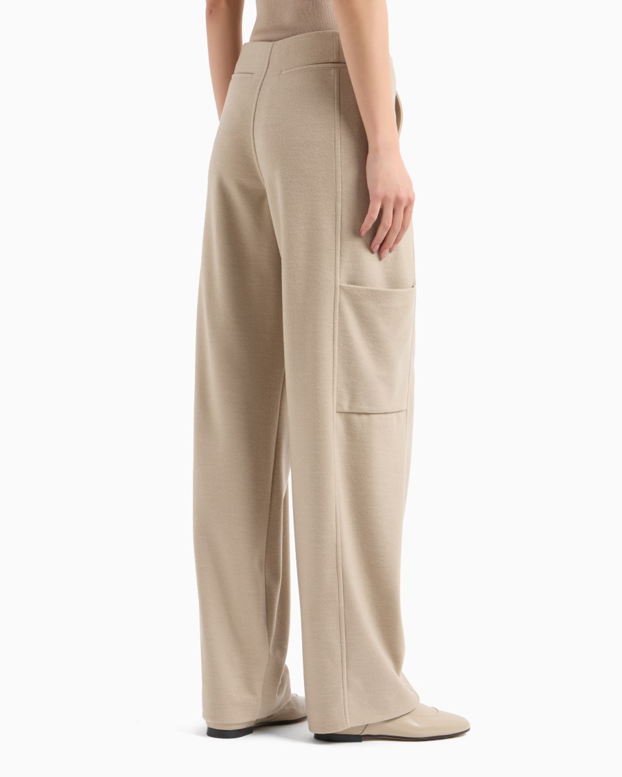 The world of armani PANTALONI CASUAL Qualità Garantita