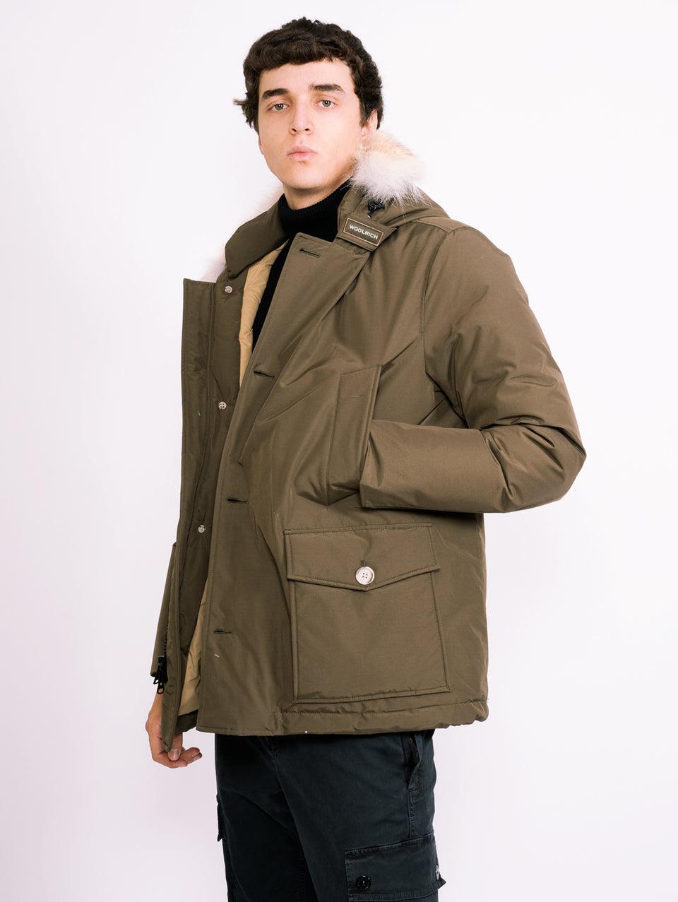 WOOLRICH Giaccone Anorak in Ramar Verde 2025