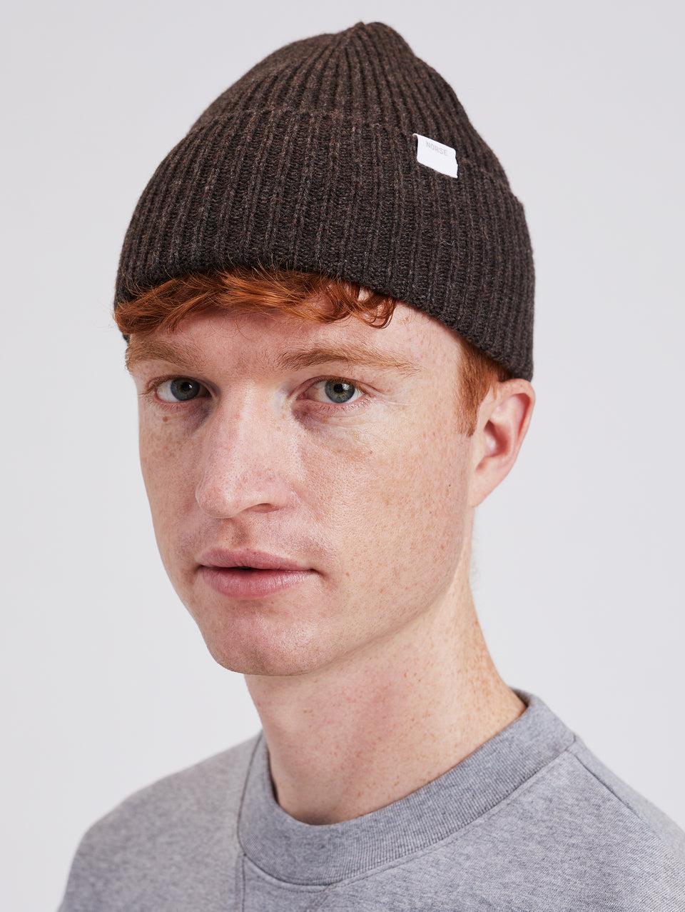 NORSE PROJECTS Berretto in Lana a Coste Marrone Offerta settimanale