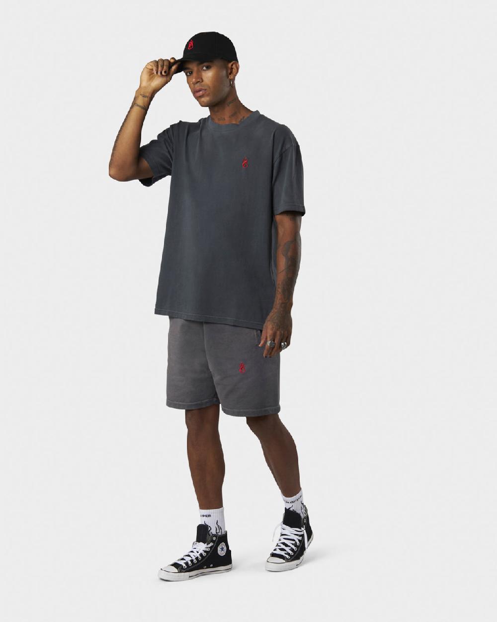 Vision Of Super COLD WASH T-SHIRT WITH RED EMBROIDERED FLAMEAND PRINTED LOGO Saldi Di Fabbrica