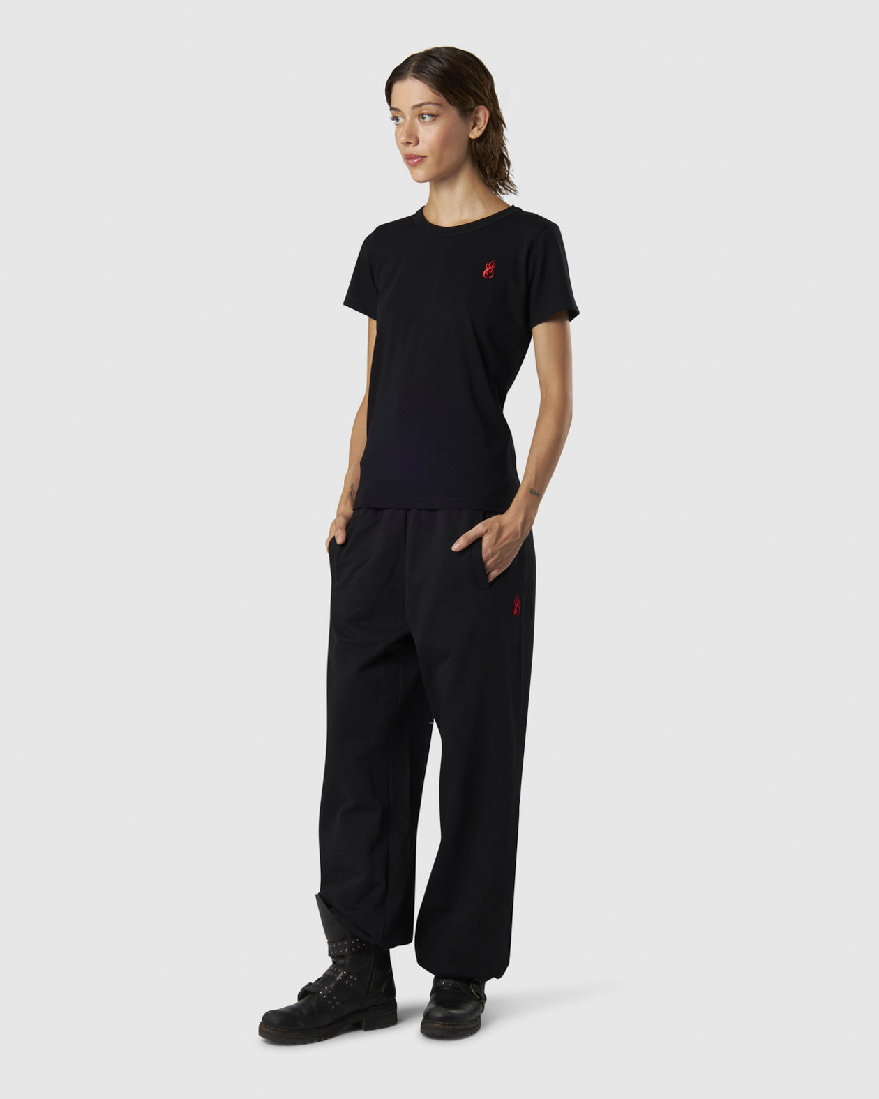 Vision Of Super BLACK T-SHIRT WITH EMBROIDERED FLAME LOGO ON FRONT AND PRINTED LOGO ON BACK Nuova