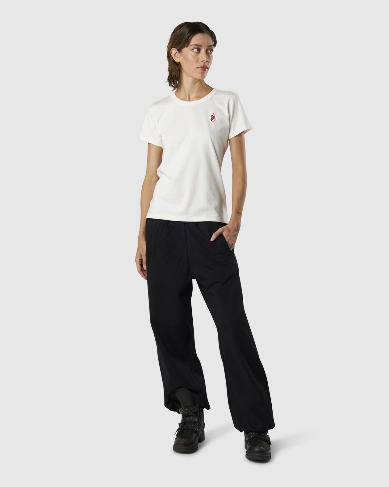 Vision Of Super WHITE T-SHIRT WITH EMBROIDERED FLAME LOGO ON FRONT AND PRINTED LOGO ON BACK Moda
