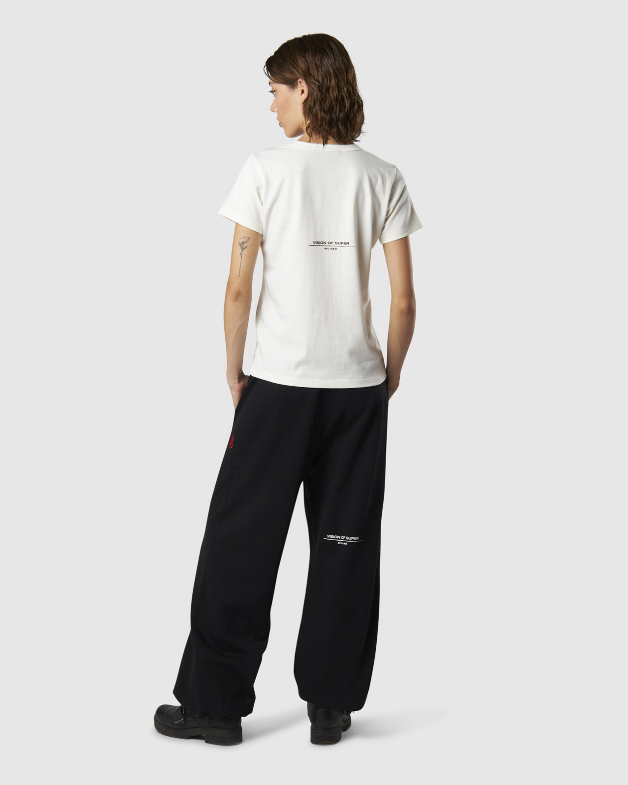 Vision Of Super WHITE T-SHIRT WITH EMBROIDERED FLAME LOGO ON FRONT AND PRINTED LOGO ON BACK Moda