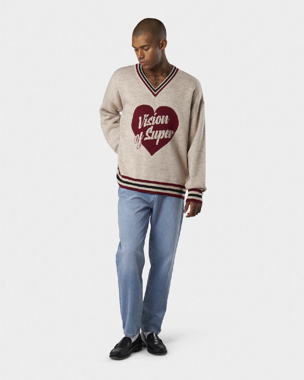 Vision Of Super SAND COLLEGE JUMPER WITH RED JACQUARD VOS HEART Qualità