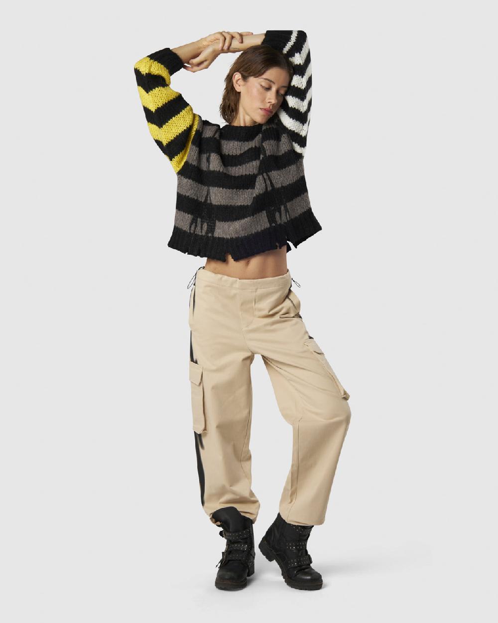 Vision Of Super JUMPER WITH IRREGULAR STRIPES BLACK WHITE GRAY AND YELLOW AND PRINTED LOGO + FLAMES Promozione Limitata