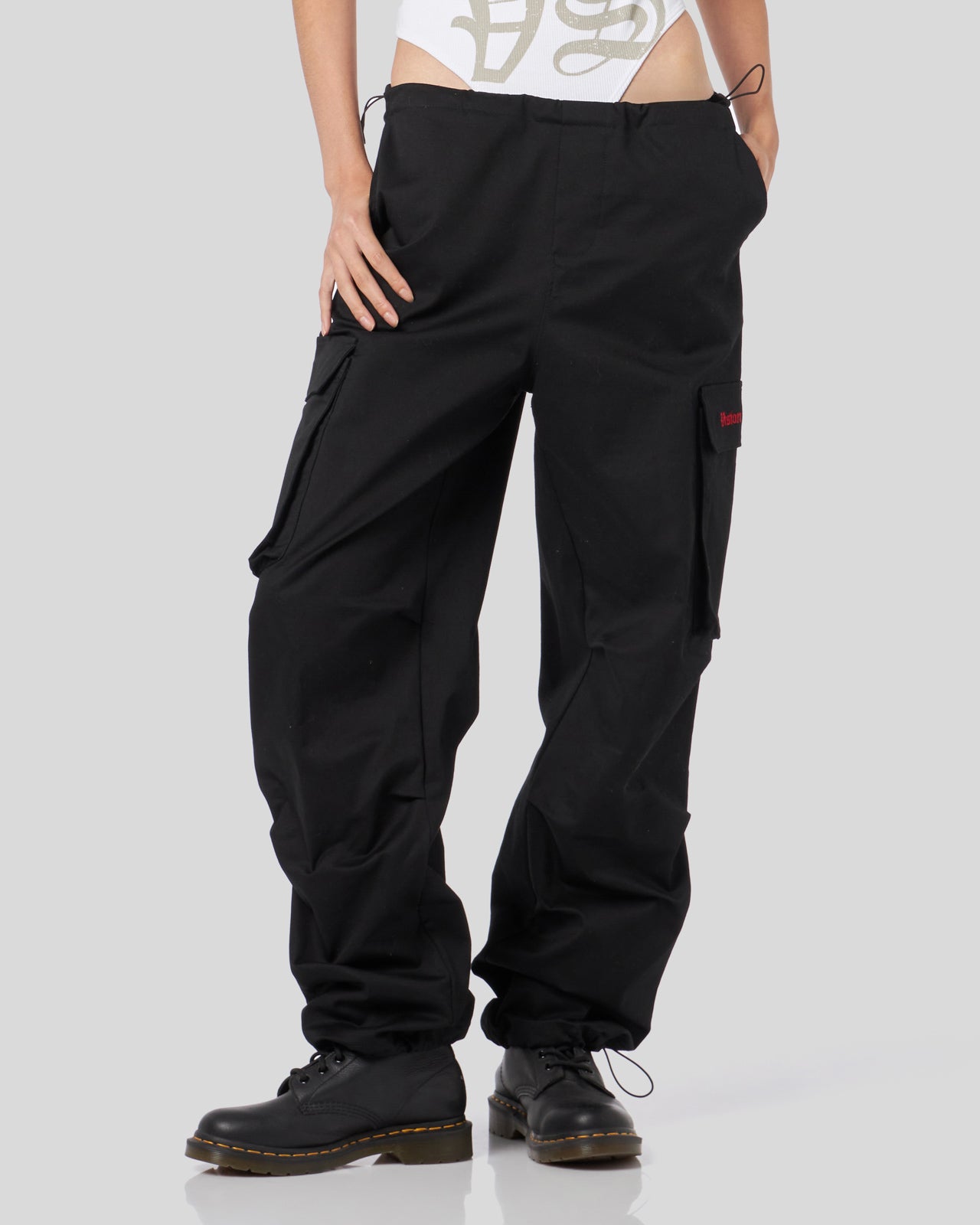 Vision Of Super BLACK CARGO PANTS WITH EMBROIDERED GOTIC LOGO Fino Al -60%