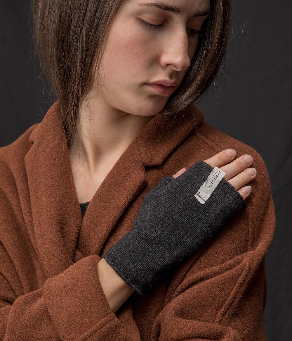 Album Di Famiglia art. 19W#9322 FINGERLESS SHORT GLOVES WO/WS Vendita Economica