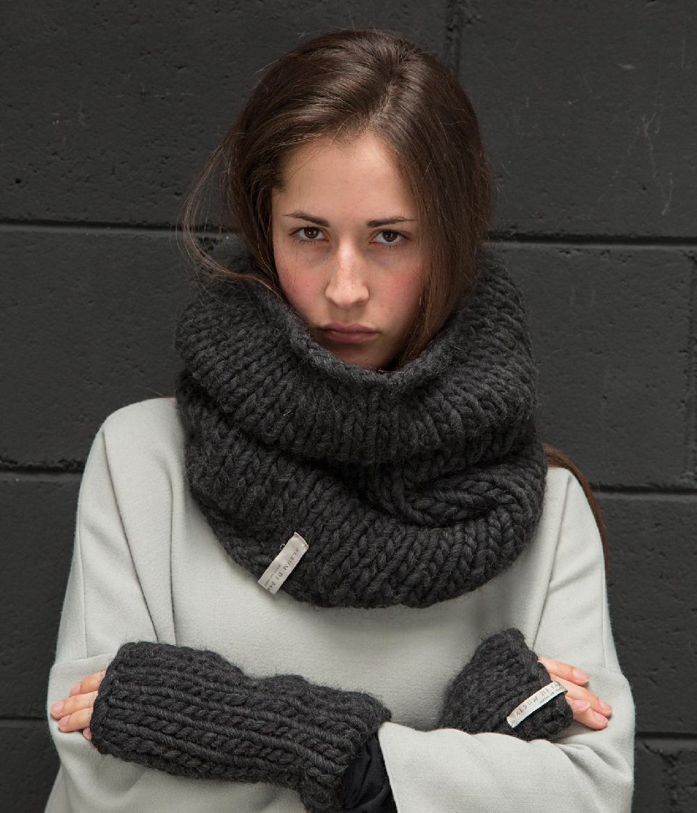 Album Di Famiglia art. 17W#94_16 HK NECK WARMER Affare Del Giorno